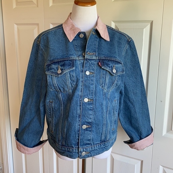 NWT Levi's Ex-Boyfriend Denim Trucker Jacket - Picture 10 of 16